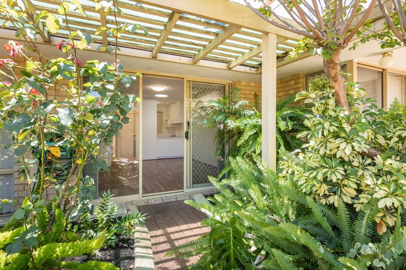 2/79A Roberts Street, Bayswater WA 6053