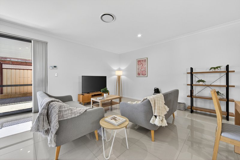 Photo - 27A Donaldson Street, Queens Park WA 6107 - Image 6