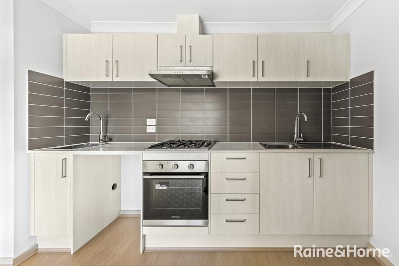 Photo - 27A Dragoon Road, Edmondson Park NSW 2174 - Image 3
