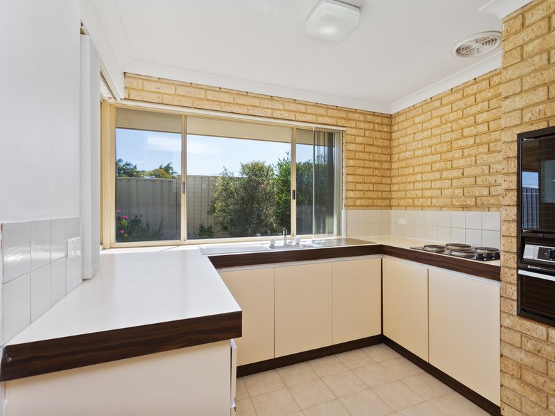 Photo - 27a Hawkesbury Drive, Willetton WA 6155 - Image 2