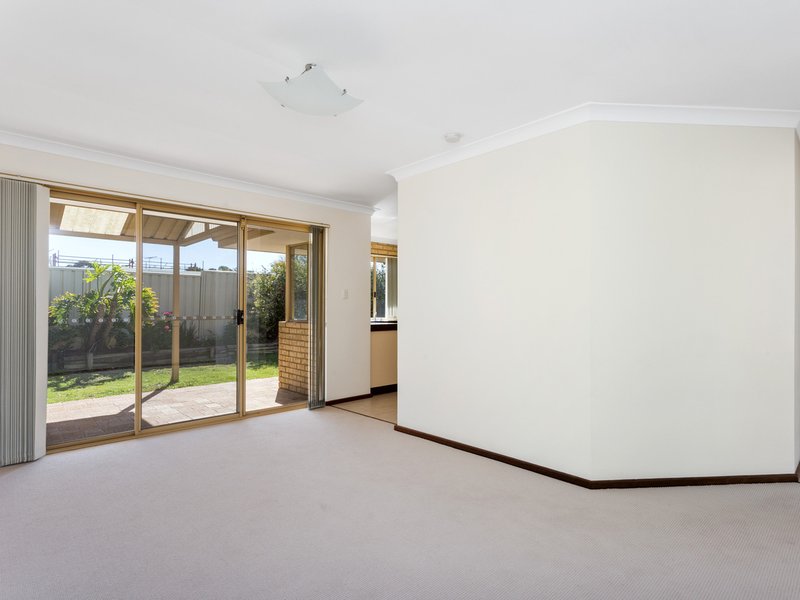 Photo - 27a Hawkesbury Drive, Willetton WA 6155 - Image 4