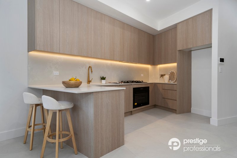 Photo - 27A Metcalfe Avenue, Moorebank NSW 2170 - Image 9