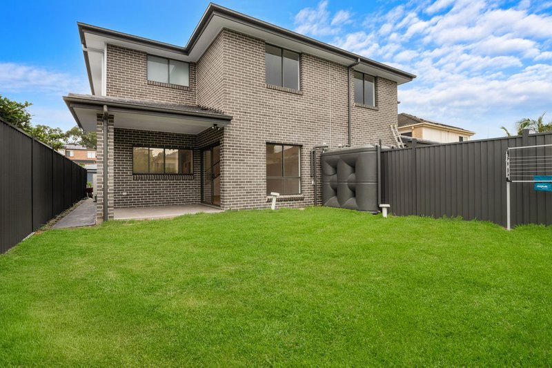 Photo - 27b John Warren Avenue, Glenwood NSW 2768 - Image 8