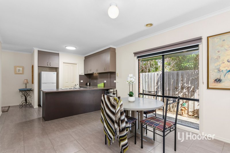 Photo - 27B Mcmurray Crescent, Hoppers Crossing VIC 3029 - Image 6