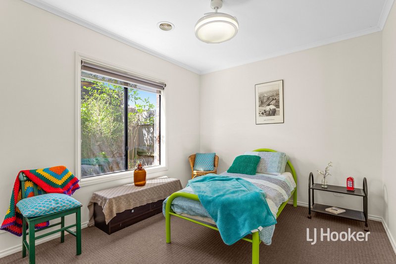 Photo - 27B Mcmurray Crescent, Hoppers Crossing VIC 3029 - Image 10