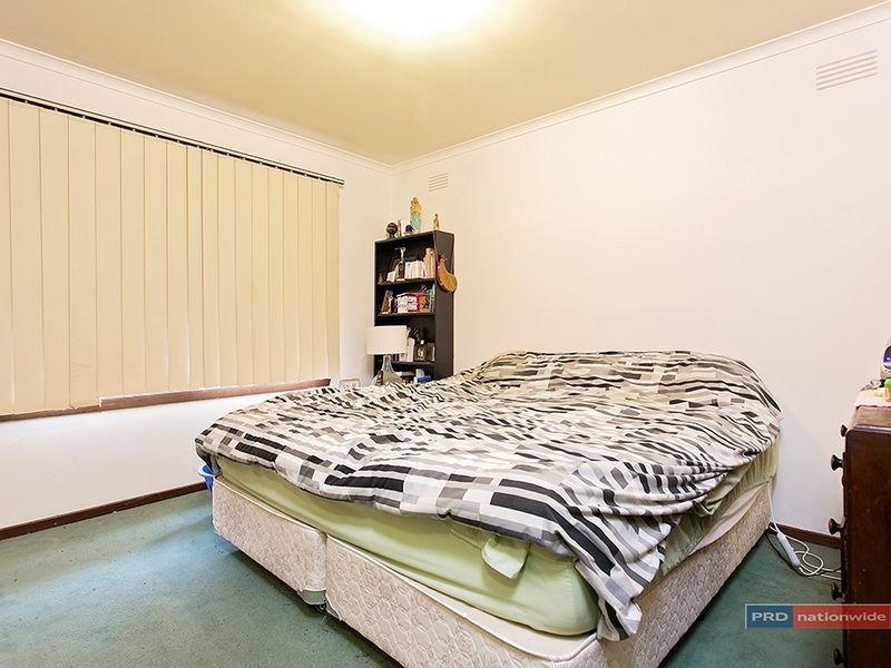 Photo - 27B Rowes Road, Werribee VIC 3030 - Image 5