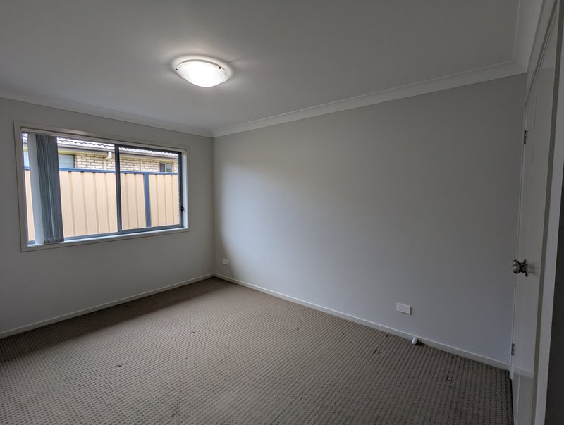 Photo - 27b Tempranillo Crescent, Cessnock NSW 2325 - Image 6