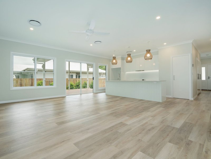 Photo - 2/7B Warwick Street, Harristown QLD 4350 - Image 5