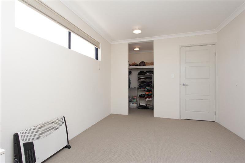 Photo - 27C Fieldgate Square, Balga WA 6061 - Image 10