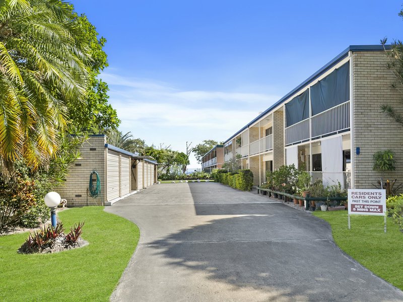 Photo - 2/8-10 Winston Drive, Bongaree QLD 4507 - Image 9