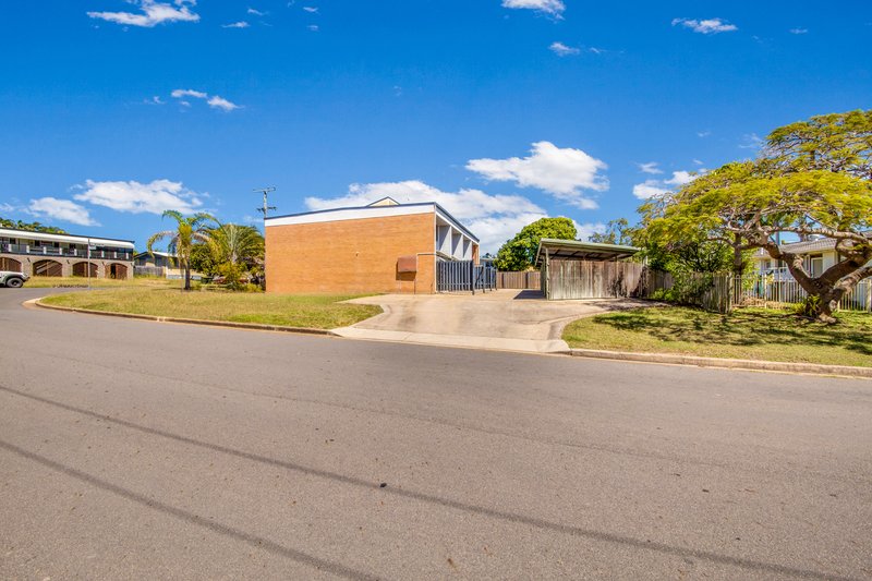 Photo - 28-30 Wistari Street, Clinton QLD 4680 - Image 13