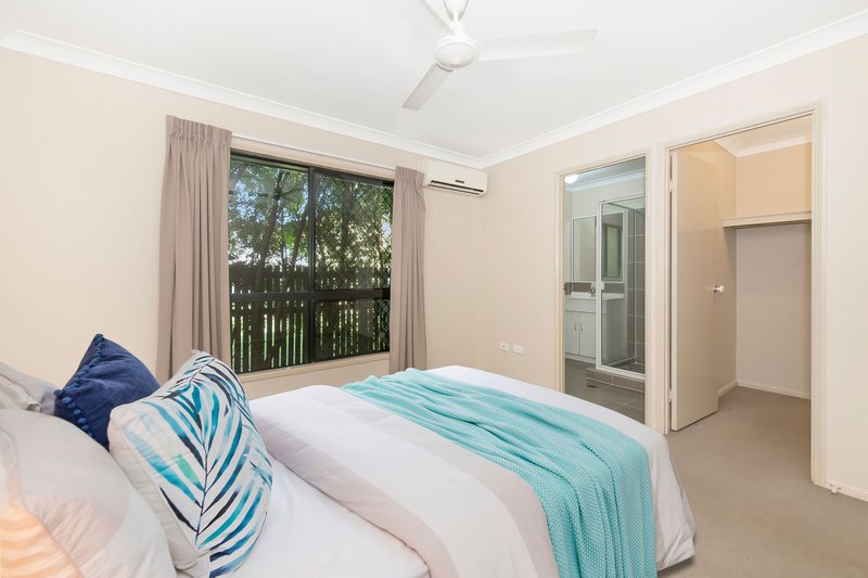 Photo - 2/8 Abbott Street, Oonoonba QLD 4811 - Image 2