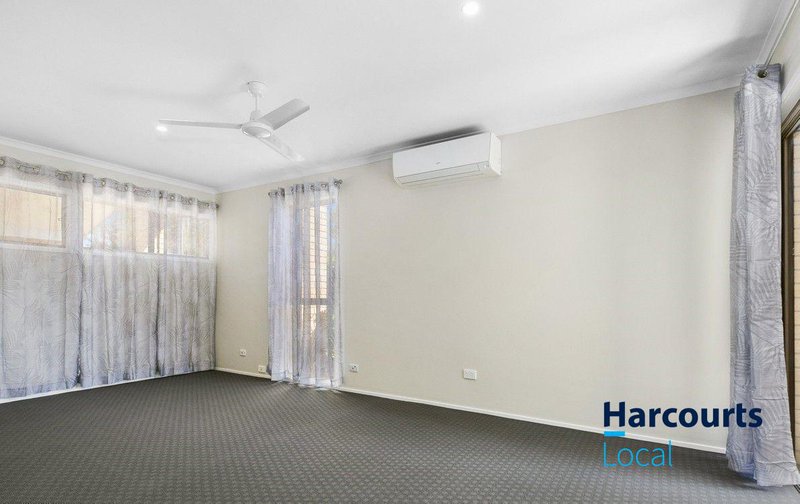 Photo - 28 Acland Drive, Strathpine QLD 4500 - Image 3