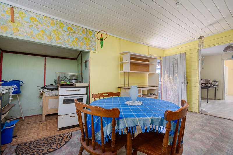 Photo - 28 Agnes Street, South Gladstone QLD 4680 - Image 12