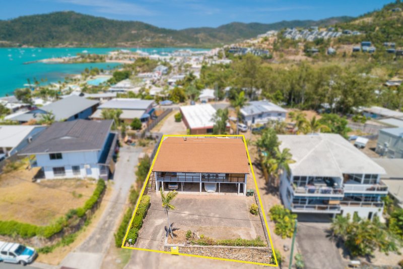 28 Airlie Crescent, Airlie Beach QLD 4802