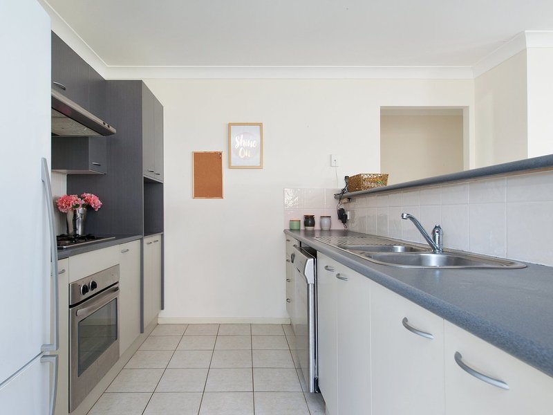 Photo - 28 Albacore Drive, Corlette NSW 2315 - Image 3