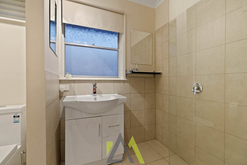 Photo - 28 Aleppo Crescent, Frankston North VIC 3200 - Image 7