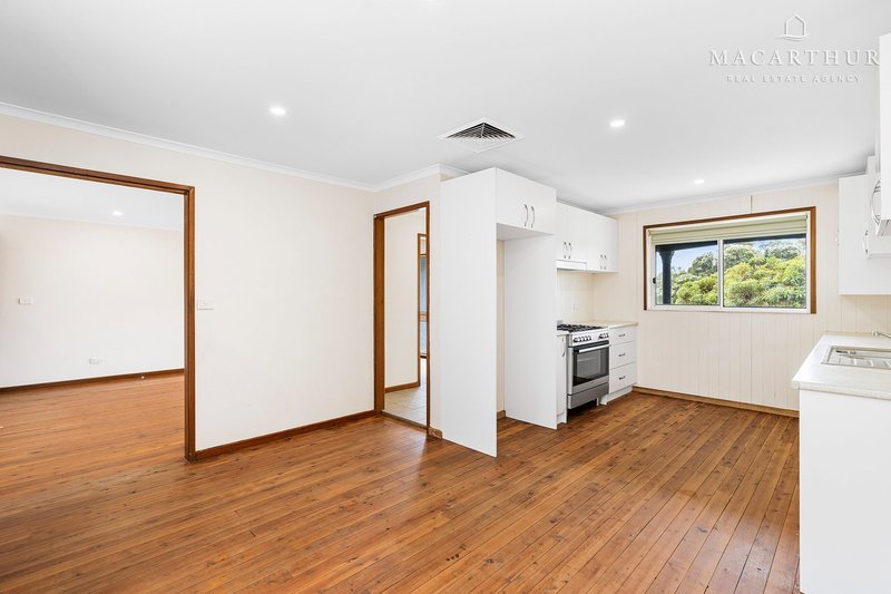 Photo - 28 Alexander Street, Ashmont NSW 2650 - Image 6