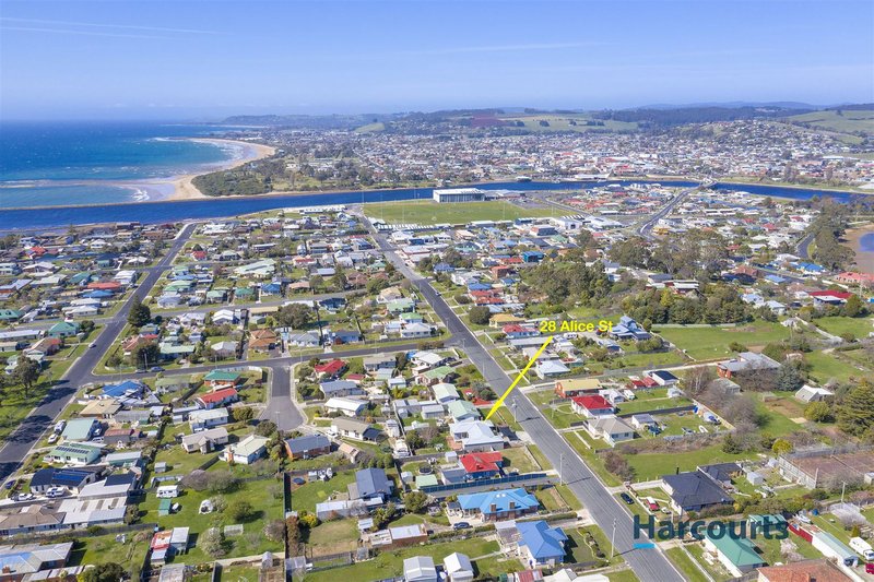 Photo - 28 Alice Street, West Ulverstone TAS 7315 - Image 3