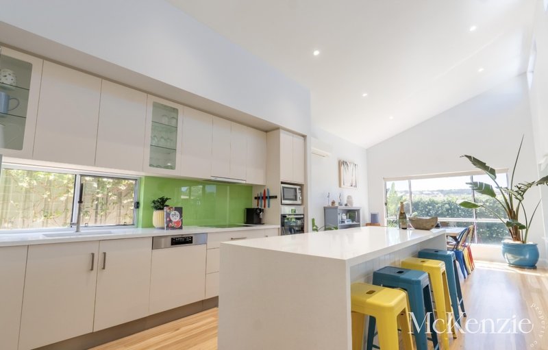 Photo - 28 Allen Street, Encounter Bay SA 5211 - Image 4
