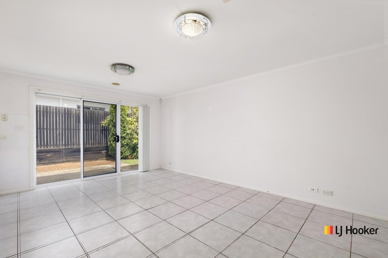 Photo - 28 Allnutt Crescent, Forde ACT 2914 - Image 6