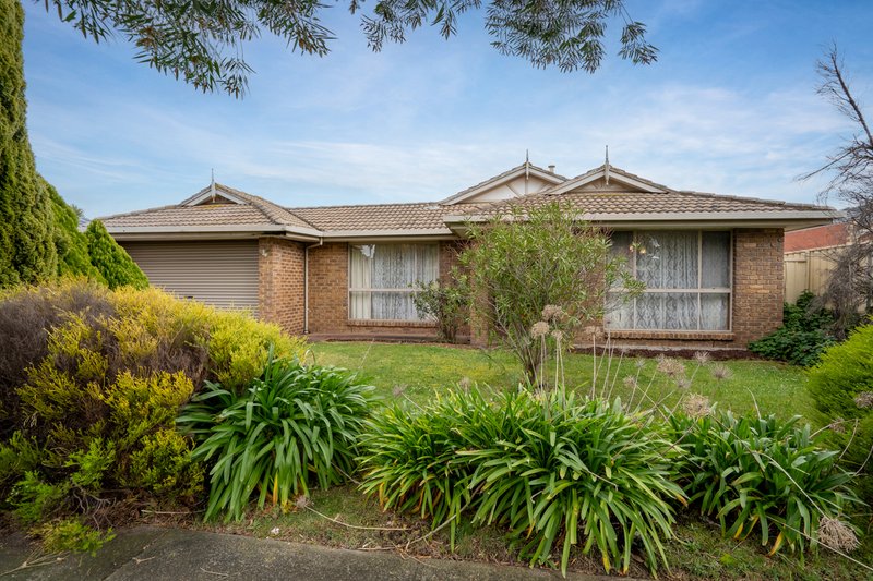 28 Allwyn Cres , Mill Park VIC 3082