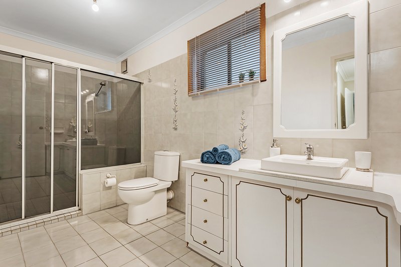 Photo - 28 Alma Street, Craigieburn VIC 3064 - Image 16