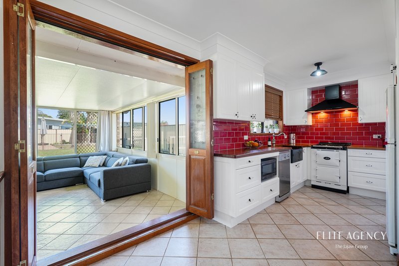 Photo - 28 Alroy Crescent, Hassall Grove NSW 2761 - Image 5