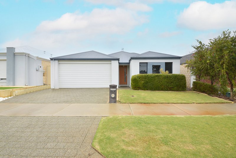 Photo - 28 Altrincham Grove, Butler WA 6036 - Image 2