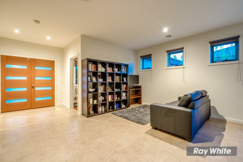 Photo - 28 Amaryllis Parade, Tarneit VIC 3029 - Image 4