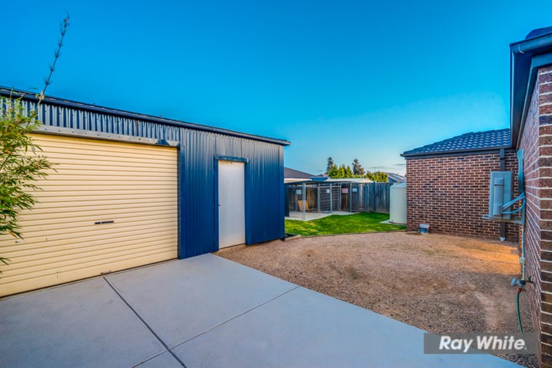 Photo - 28 Amaryllis Parade, Tarneit VIC 3029 - Image 22