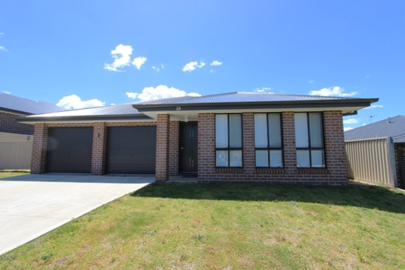 28 Amber Close, Kelso NSW 2795