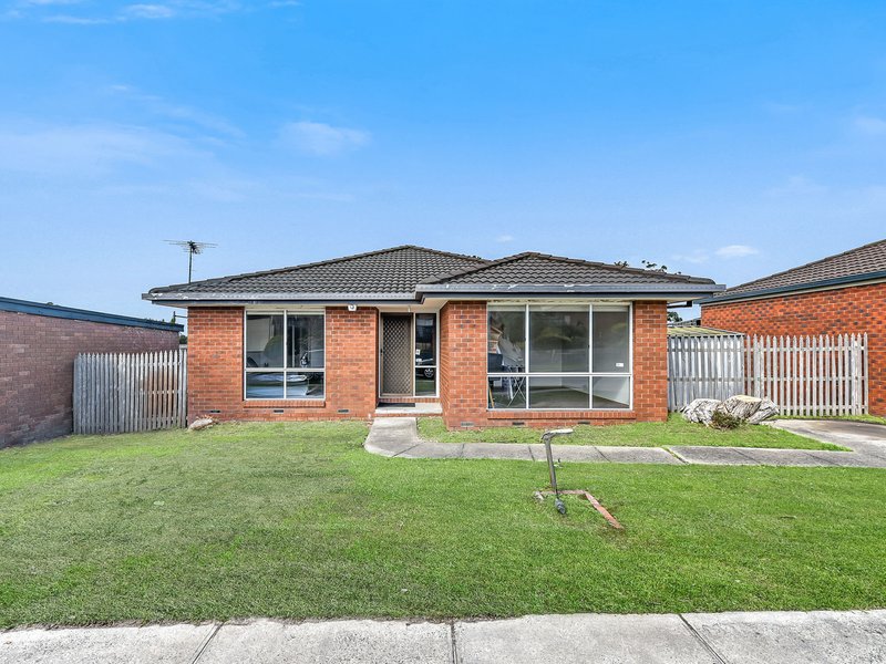 28 Amber Drive, Hampton Park VIC 3976