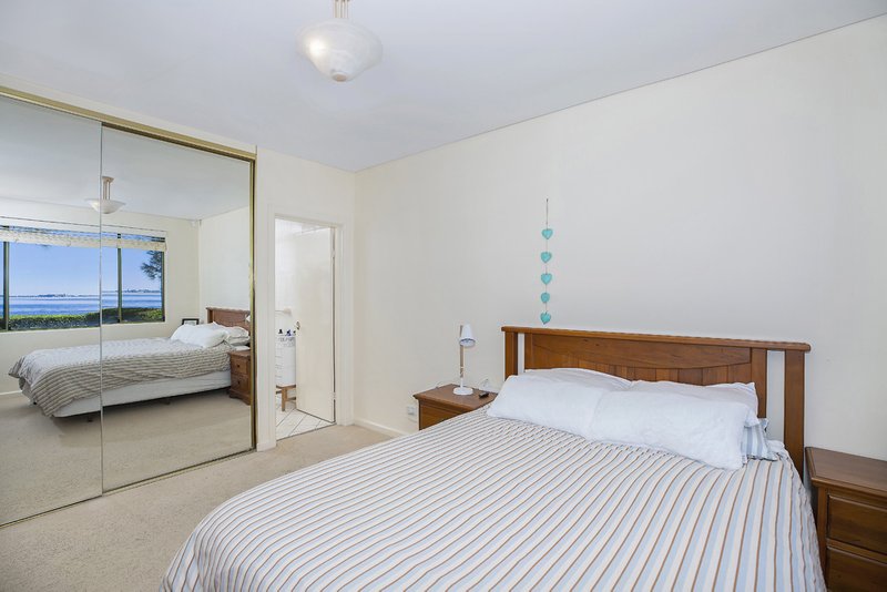 Photo - 2/8 Ambrose Street, Carey Bay NSW 2283 - Image 17