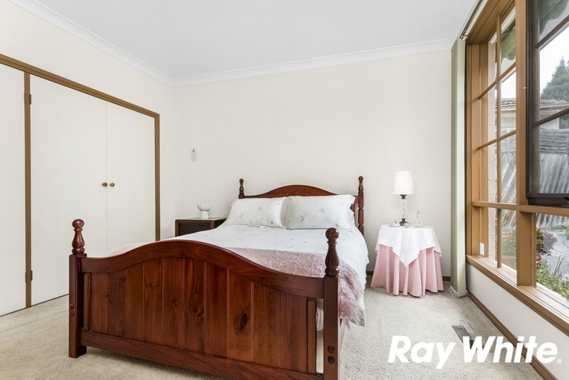 Photo - 2/8 Angus Drive, Glen Waverley VIC 3150 - Image 8