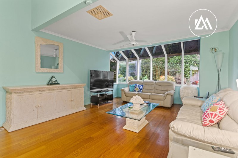 Photo - 28 Aquarius Drive, Frankston VIC 3199 - Image 3