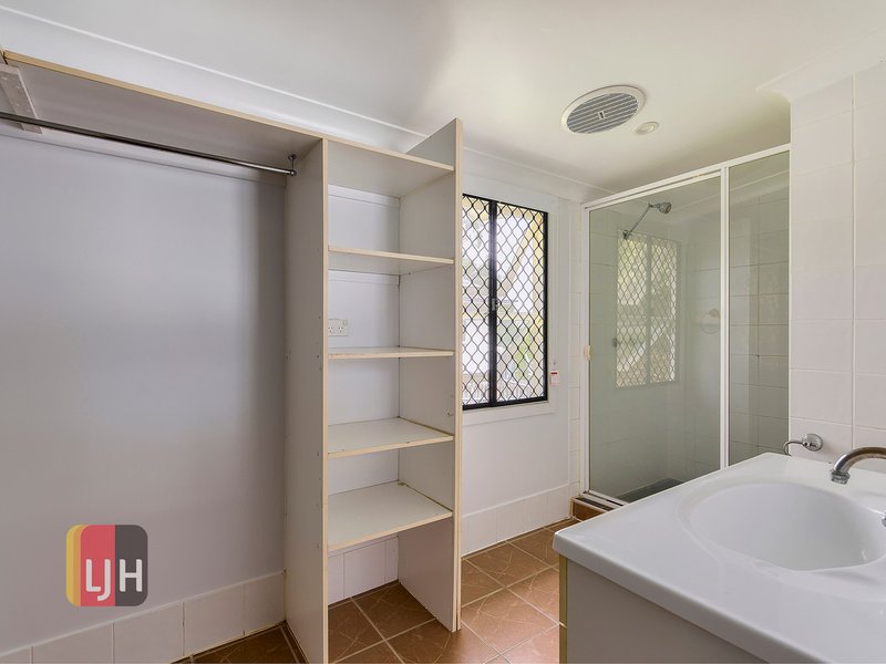 Photo - 28 Armfield Street, Stafford QLD 4053 - Image 5