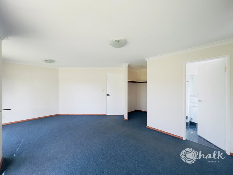 Photo - 28 Arpenteur Drive, Baldivis WA 6171 - Image 5