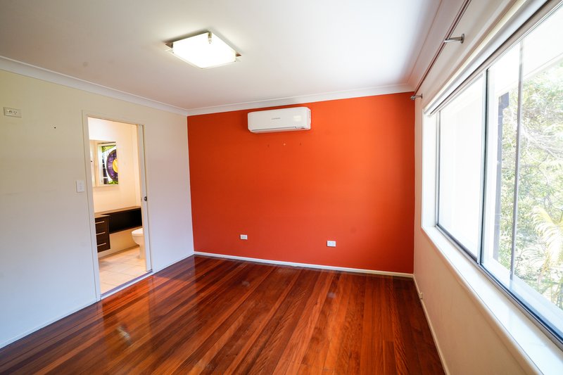 Photo - 28 Ashburton Street, Chapel Hill QLD 4069 - Image 14
