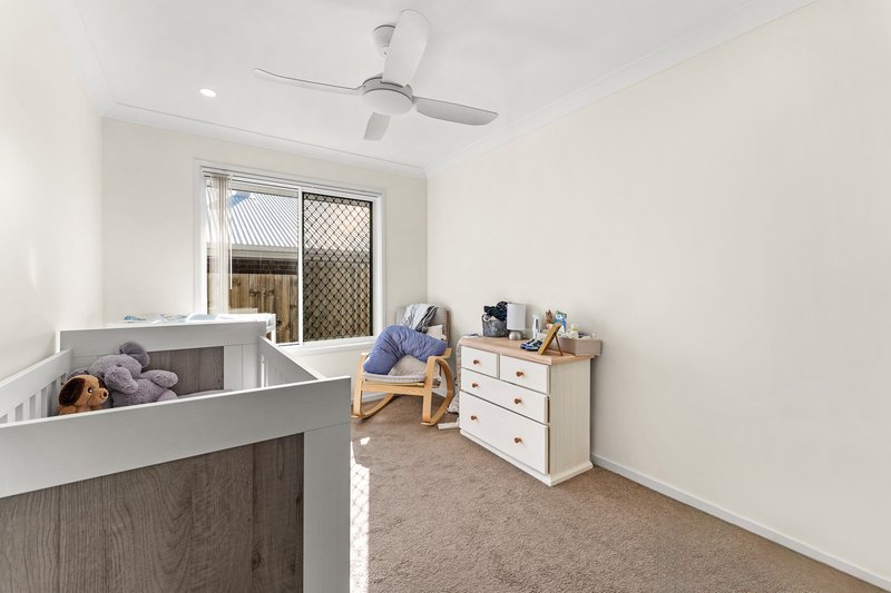 Photo - 28 Atherton Drive, Redbank Plains QLD 4301 - Image 11