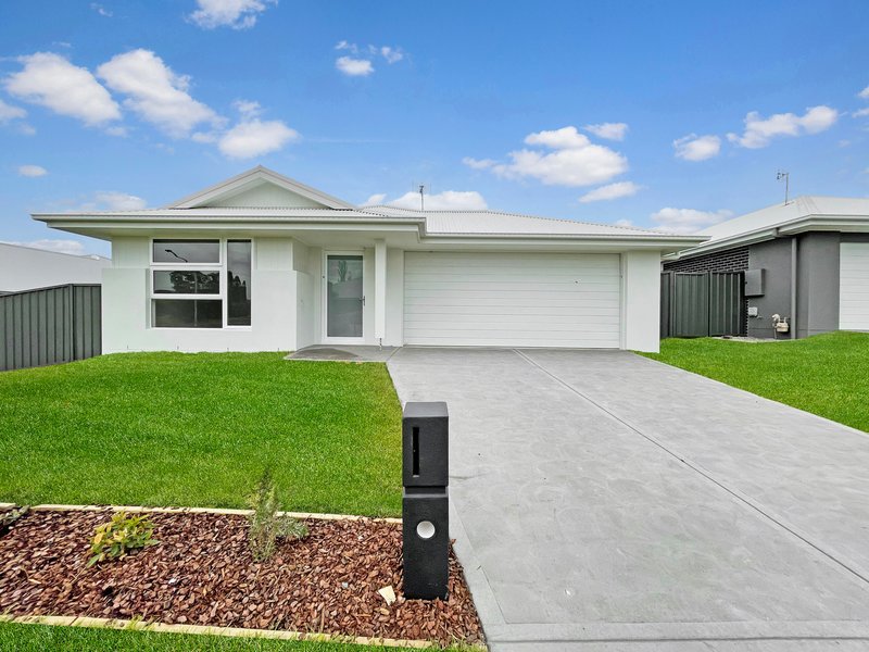 28 Augusta Close, Heddon Greta NSW 2321