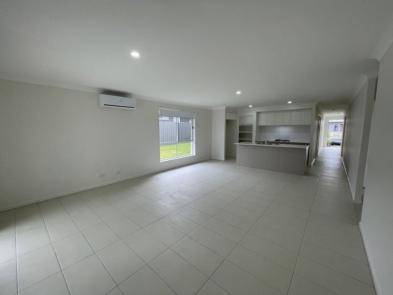 Photo - 28 Augusta Close, Heddon Greta NSW 2321 - Image 6