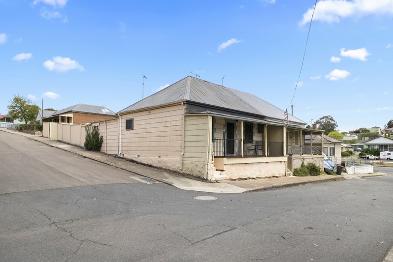 Photo - 28 Australia Street, Goulburn NSW 2580 - Image 2