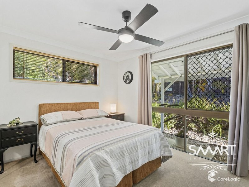 Photo - 28 Balfour Crescent, Highland Park QLD 4211 - Image 10