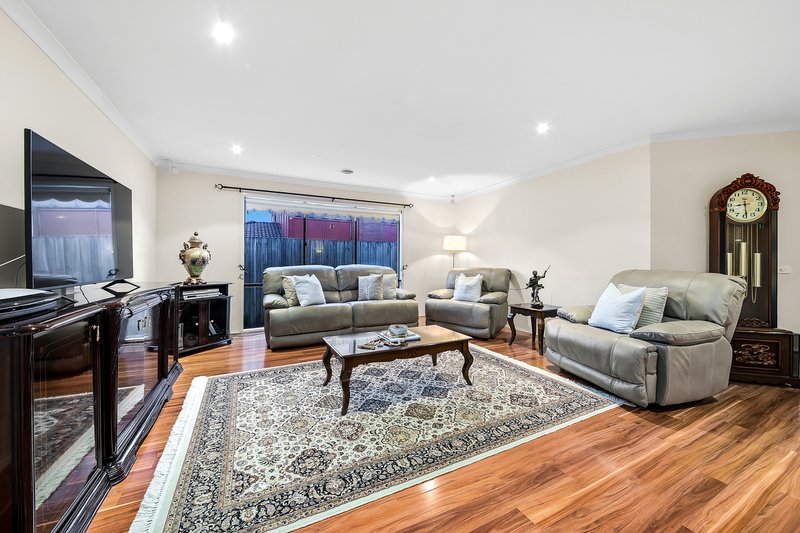 Photo - 28 Bancroft Avenue, Narre Warren South VIC 3805 - Image 6