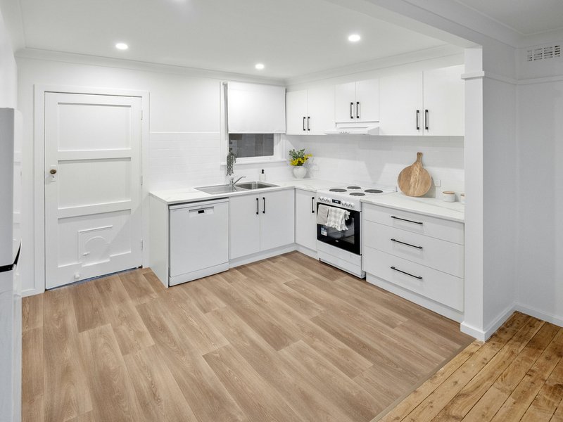 Photo - 28 Barellan Street, Griffith NSW 2680 - Image 1