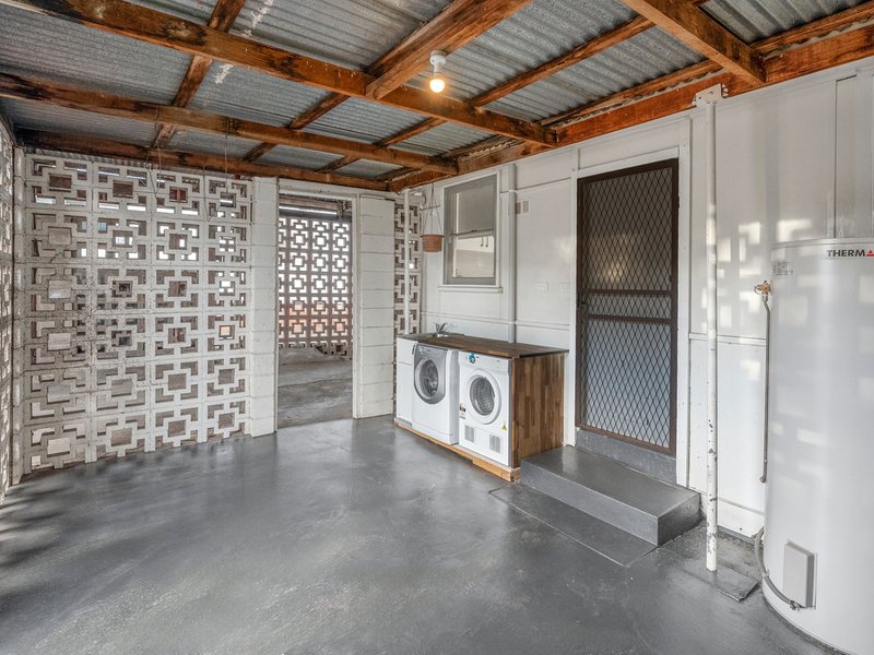 Photo - 28 Barellan Street, Griffith NSW 2680 - Image 5