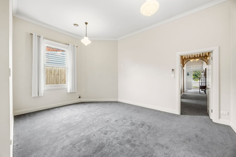 Photo - 28 Barkly Street, Bakery Hill VIC 3350 - Image 3