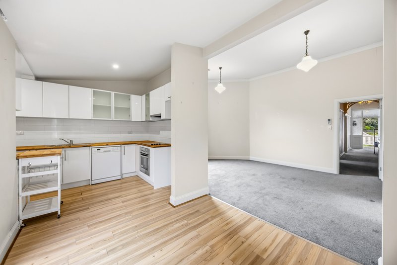 Photo - 28 Barkly Street, Bakery Hill VIC 3350 - Image 4