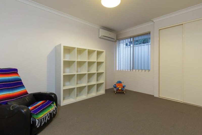 Photo - 28 Barlow Way, Balga WA 6061 - Image 12